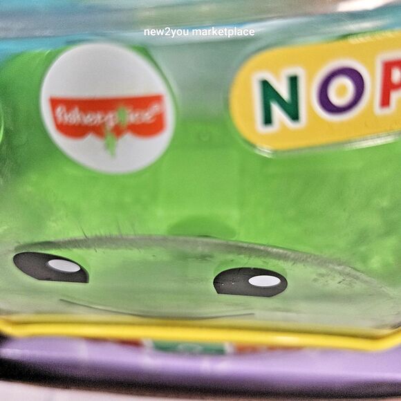 Fisher-Price Laugh & Learn Magical Lights Fishbowl – Interactive Baby Toy - Picture 7 of 13